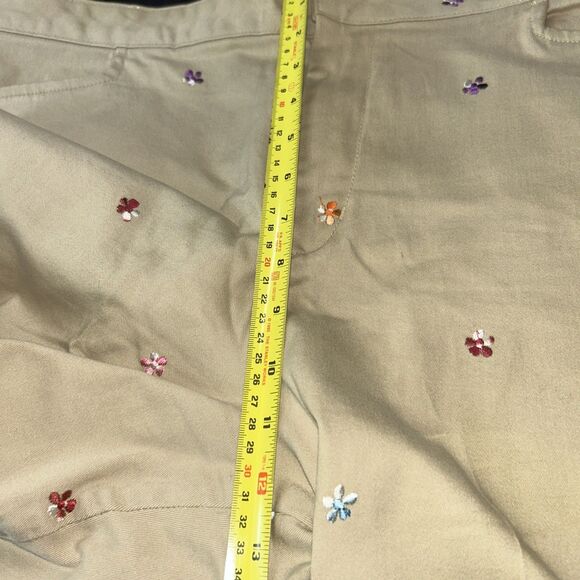 Hannah Women’s Size 14 Embroidered Floral Print Khaki Capris - Picture 6 of 7